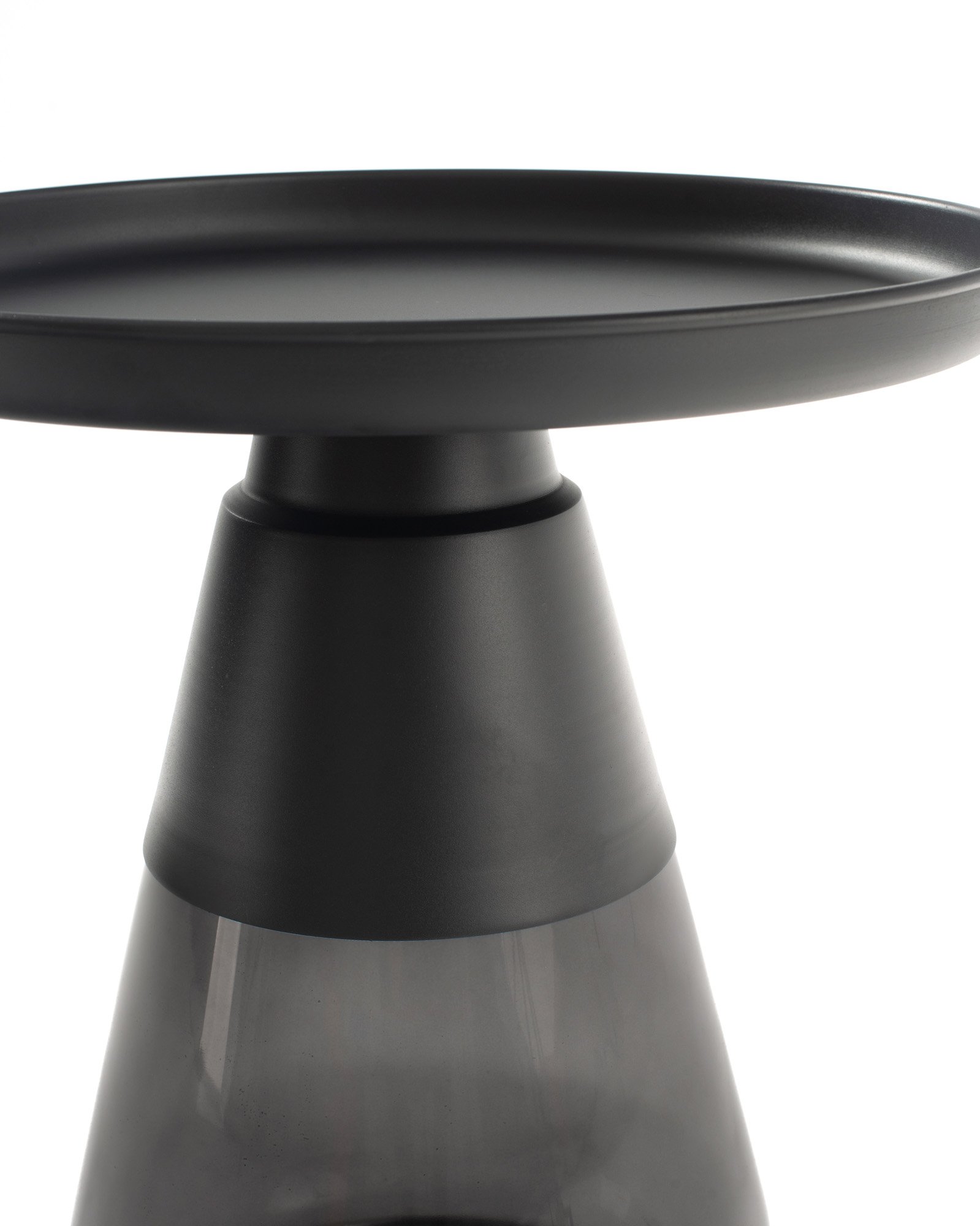 AMBER BLACK Table Thumbnail